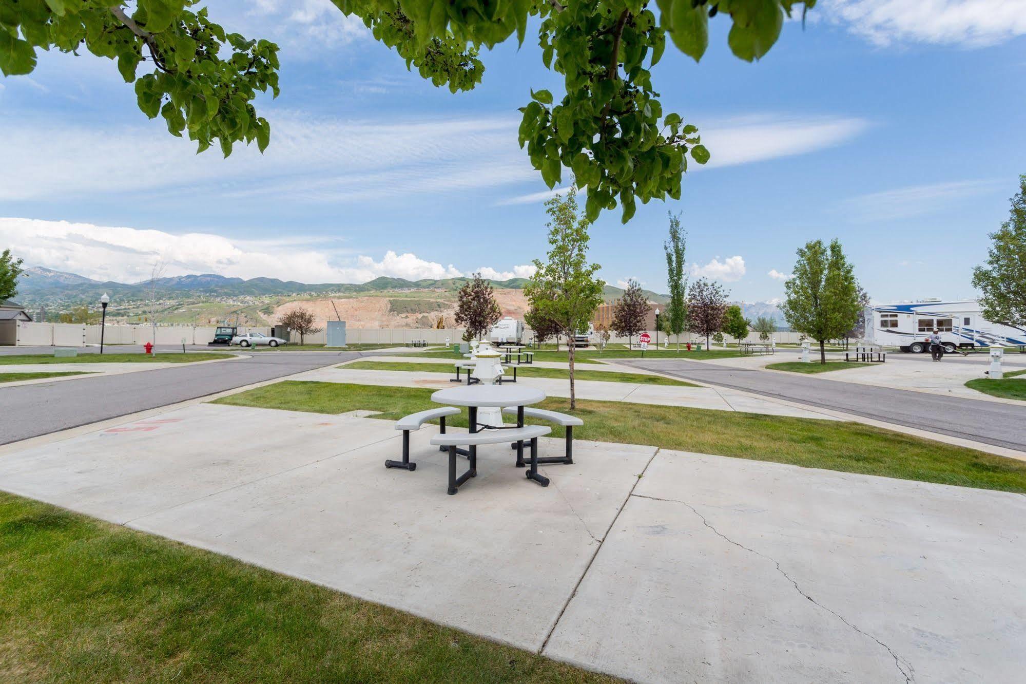 Pony Express Rv Resort North Salt Lake Экстерьер фото